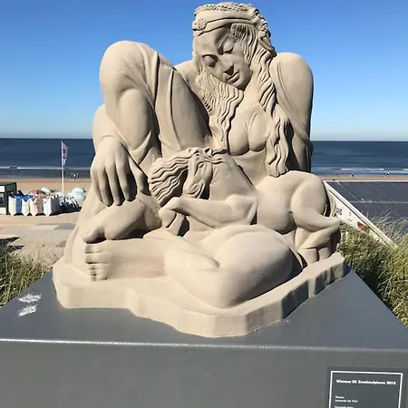 Mirabella Zandvoort